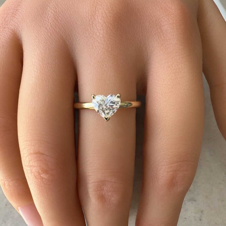 lab-grown diamond 1.10 Carat - heart Cut,engagement ring,heart solitaire ring.anniversary gift.Engagement Ring.( D Color VVS2 Clarit)