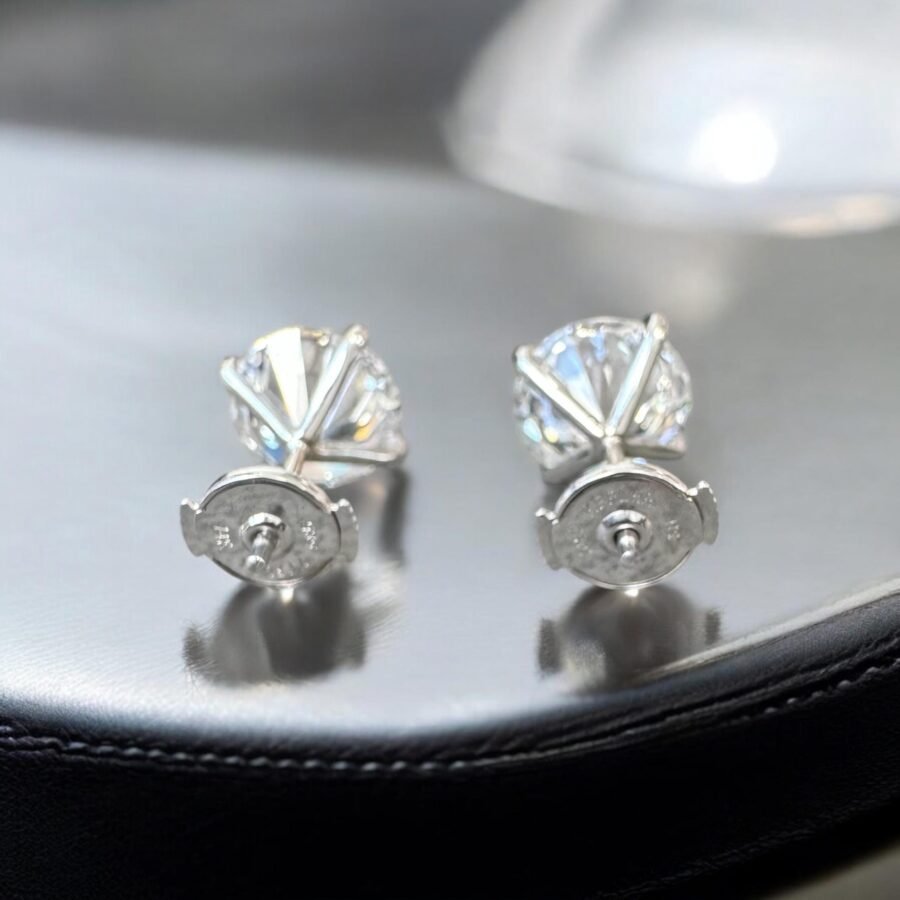 Diamond earrings. ( E Color VS1 Clarity IGI CERT) Martini model. lab grown diamonds.14K gold. Model 4 prongs. Yellow gold for her.8 carat. - Image 8