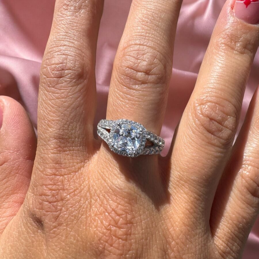 Cushion Round Cut 2.55 Carat (E Color VVS2 Clarity) Engagement Ring Wedding Halo Double pave. - Image 2