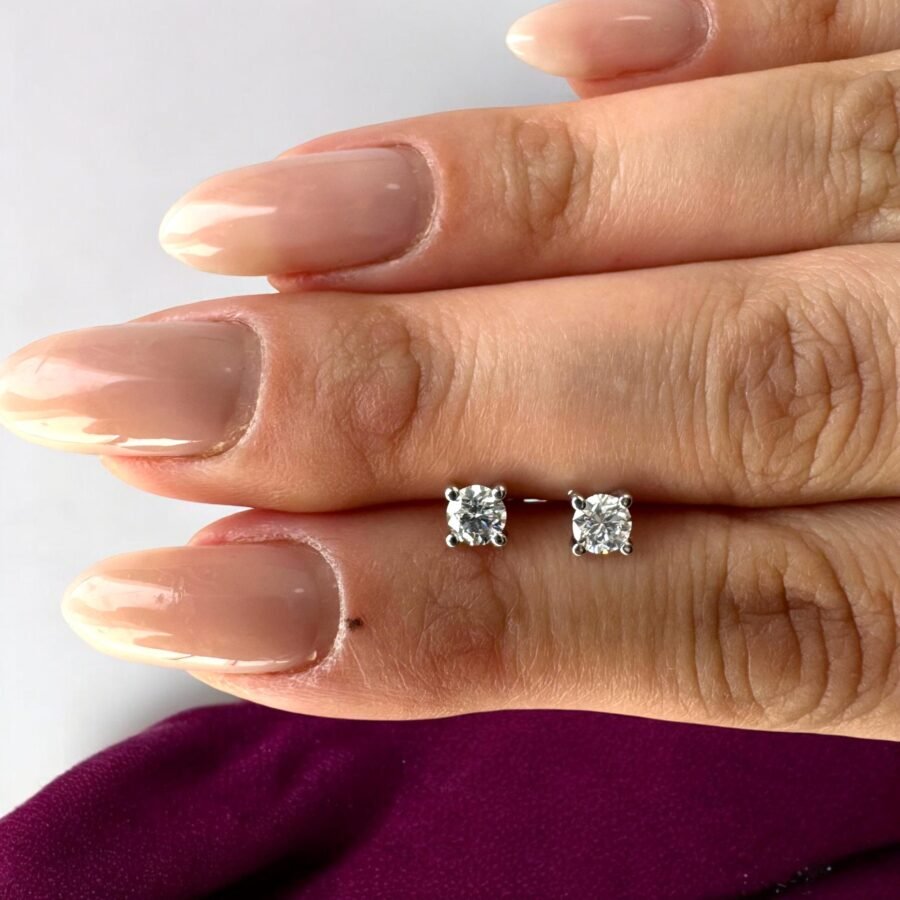Diamond earrings. Martini model. 4 prongs lab grown diamond. Yellow gold. 0.62 carat. second or first hole, suitable for women and girls, - Image 5